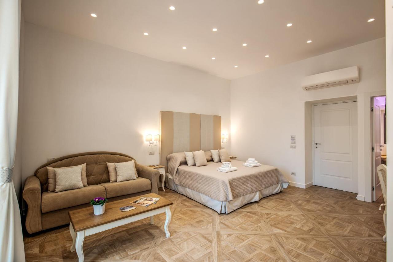 Sorrento Square Suites Exterior photo